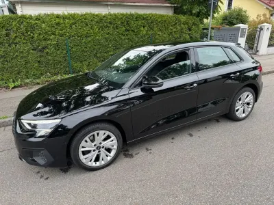 Gebraucht Audi A3 Basis 116 PS (85 kW) 2021 Brillantschwarz Limousine
