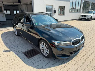 Gebraucht BMW 320 190 PS (139 kW) 2023 Schwarz Kombi