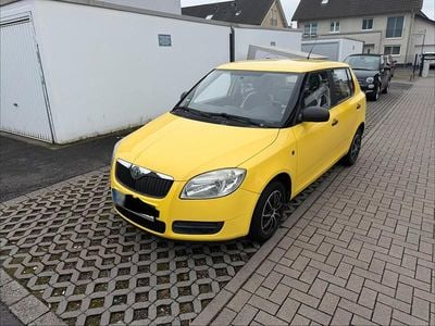 Second-hand Skoda Fabia 60 CP (44 kW) 2009 Galben Hatchback