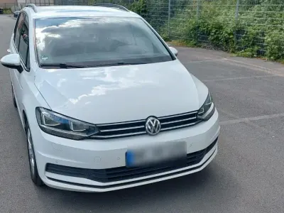 Gebraucht VW Touran Comfortline 150 PS (110 kW) 2016 Weiß Van / Kleinbus