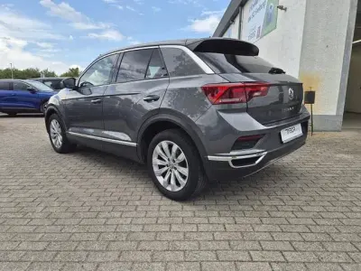 Gebraucht VW T-Roc Sportline 150 PS (110 kW) 2019 Indiumgrau metallic indiumgrau metallic SUV