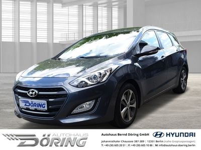 gebraucht Hyundai i30 blue GDI Kombi 1.6 Trend AT Navigation Klima