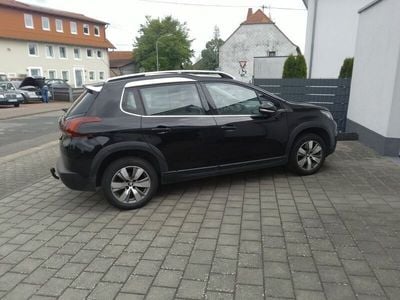 Schwarz Gebraucht 2018 Peugeot 2008 Style SUV | 13.999 € (Fairer Preis)
