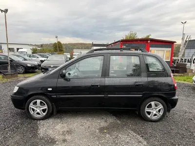 Używany Hyundai Matrix GLS 122 KM (89 kW) 2007 Czarny Minivan
