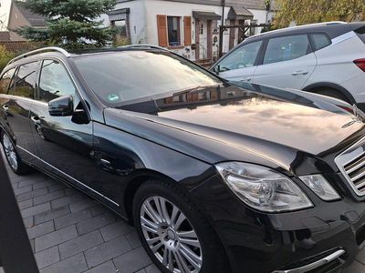Mercedes E200