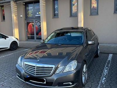 Gebraucht Mercedes E350 231 PS (169 kW) 2009 Grau Limousine