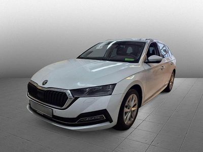 Gebraucht Skoda Octavia First Edition 150 PS (110 kW) 2021 Moonweiß perleffekt Kombi