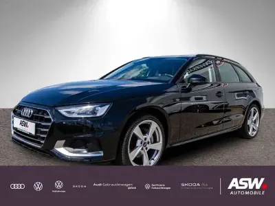 Gebraucht Audi A4 Advanced Plus 204 PS (150 kW) 2023 Mythosschwarz metallic Kombi