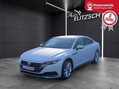 Gebraucht VW Arteon Elegance 150 PS (110 kW) 2017 Oryxweiß perlmutteffektoryxweiß perlmutteffekturanograu Kleinwagen