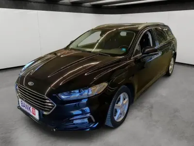 Używany Ford Mondeo Titanium 150 KM (110 kW) 2022 Czarny Kombi