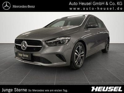 Metalliclack mountaingrau Gebraucht 2024 Mercedes B180 Progressive Van / Kleinbus | 27.900 € (Guter Preis)