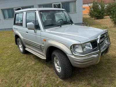 Gebraucht Hyundai Galloper 141 PS (103 kW) 1999 Silber SUV