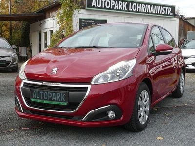 Rot Gebraucht 2016 Peugeot 208 Active Kleinwagen | 6.200 € (Fairer Preis)