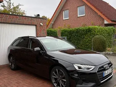 Gebraucht Audi A4 Basis 163 PS (119 kW) 2020 Schwarz Kombi