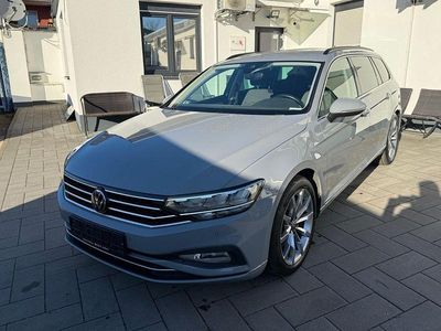 Second-hand VW Passat R-line 200 CP (147 kW) 2023 Gri Break
