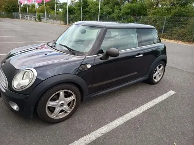Gebraucht Mini ONE 95 PS (69 kW) 2009 Schwarz Kleinwagen