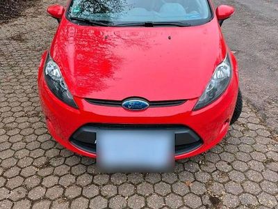 Gebraucht Ford Fiesta 60 PS (44 kW) 2009 Rot Kleinwagen