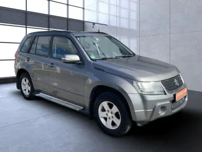 Gebraucht Suzuki Grand Vitara Comfort 140 PS (102 kW) 2010 Grau SUV