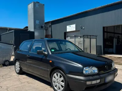 Gebraucht VW Golf III 60 PS (44 kW) 1992 Schwarz Kleinwagen