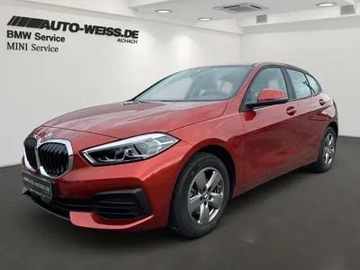Sunset orange metallic (orange) Gebraucht 2023 BMW 116 Advantage Kleinwagen | 24.500 € (Fairer Preis)
