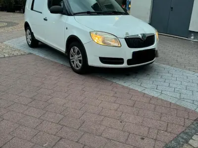 Gebraucht Skoda Roomster 69 PS (50 kW) 2007 Weiß Van / Kleinbus