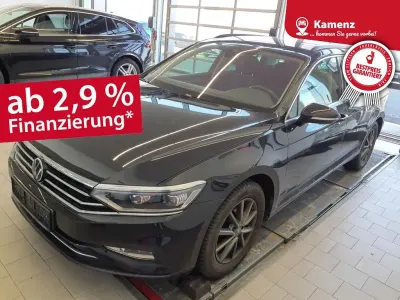 Gebraucht VW Passat Business 150 PS (110 kW) 2023 Schwarz Kombi