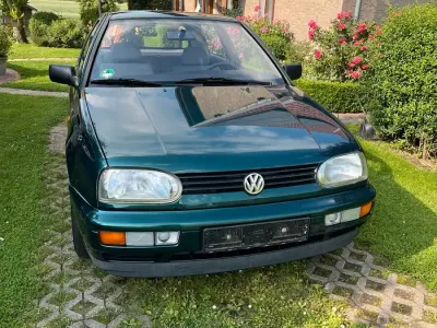 Gebraucht VW Golf III 60 PS (44 kW) 1997 Grün Kleinwagen