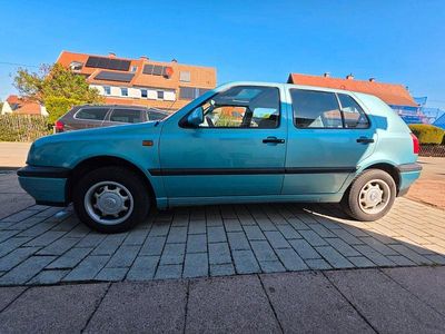 Usata VW Golf III 75 CV (55 kW) 1992 Verde Utilitaria
