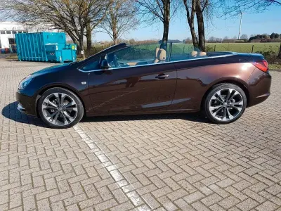 Gebraucht Opel Cascada Innovation 170 PS (125 kW) 2014 Braun Cabrio