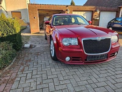 Second-hand Chrysler 300C 431 CP (317 kW) 2008 Roșu Berlinǎ