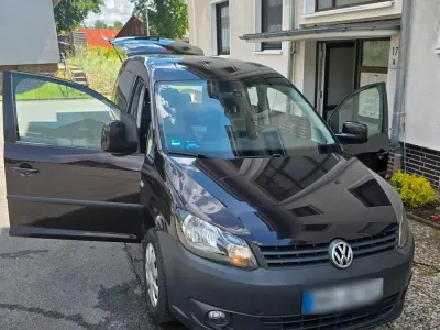 Gebraucht VW Caddy 102 PS (75 kW) 2010 Violet Van / Kleinbus
