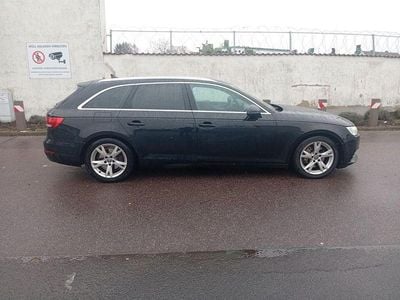 Schwarz Gebraucht 2016 Audi A4 Sport Kombi | 10.650 € (Superpreis)