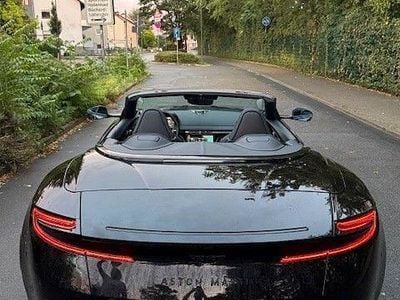 Second-hand Aston Martin DB12 680 CP (500 kW) 2025 Negru Cabrio