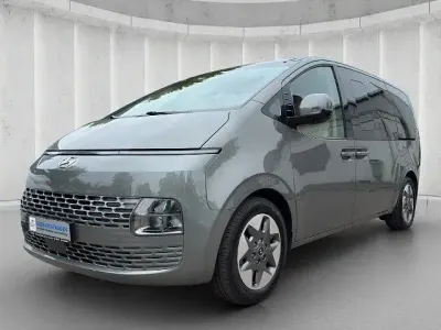 Gebraucht Hyundai Staria Prime 177 PS (130 kW) 2023 Grau Van / Kleinbus