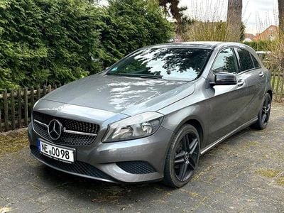 Gebraucht Mercedes A180 AMG line 109 PS (80 kW) 2014 Limousine