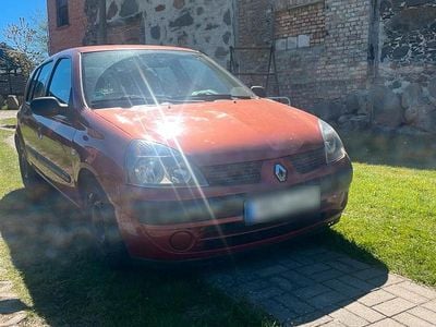 Usata Renault Clio II 75 CV (55 kW) 2006 Rosso Utilitaria