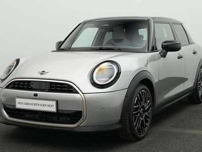 Grau Gebraucht 2024 Mini Cooper Favoured Kleinwagen | 30.063 € (Etwas zu teuer)