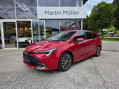 Neu Toyota Corolla 179 PS (131 kW) 2026 Rot Kombi