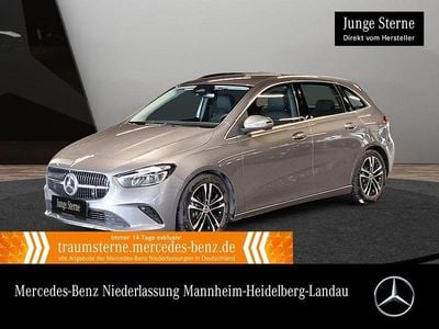 Gebraucht Mercedes B180 Progressive 136 PS (100 kW) 2025 Grau Van / Kleinbus