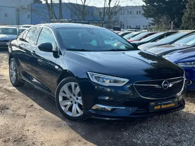 Używany Opel Insignia Sport 260 KM (191 kW) 2018 Niebieski Sedan/Limuzyna