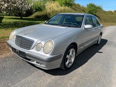 Mercedes E270