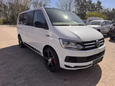 Gebraucht VW Multivan 199 PS (146 kW) 2019 Oryxweiß perlmutteffekt Van / Kleinbus