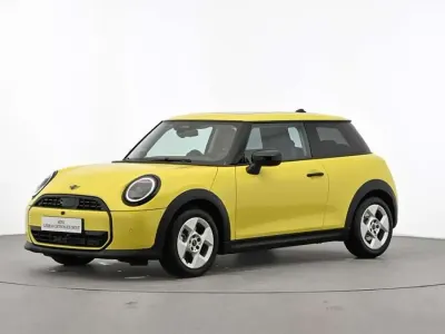 Occasion Mini Cooper Classic 156 PK (114 kW) 2024 Geel Hatchback