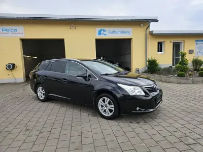 Gebraucht Toyota Avensis Edition 147 PS (108 kW) 2010 Schwarz Kombi