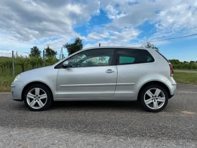 Gebraucht VW Polo Edition 69 PS (50 kW) 2009 Silber Kleinwagen
