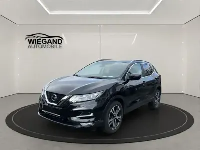 Gebraucht Nissan Qashqai Acenta 160 PS (117 kW) 2020 Schwarz SUV