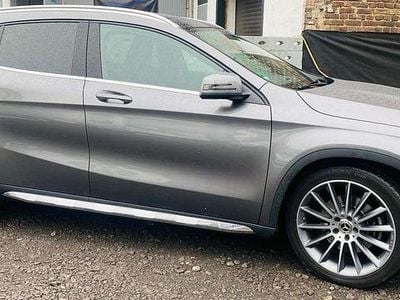 Mercedes GLA250