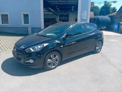 Gebraucht Hyundai i30 136 PS (100 kW) 2015 Schwarz Coupé