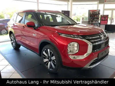 Gebraucht Mitsubishi Outlander P-HEV Intro Edition 306 PS (225 kW) 2025 Rot SUV