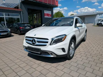 Gebraucht Mercedes GLA250 211 PS (155 kW) 2018 Weiß SUV